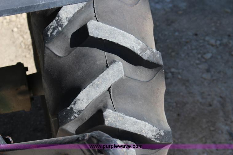 image for item L6738 John Deere 855 MFWD compact utility tractor