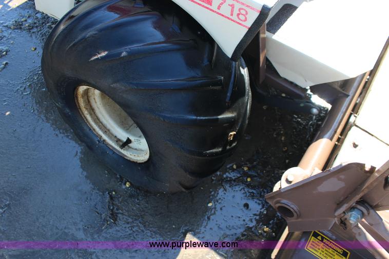 image for item L6739 Grasshopper 718 ZTR lawn mower