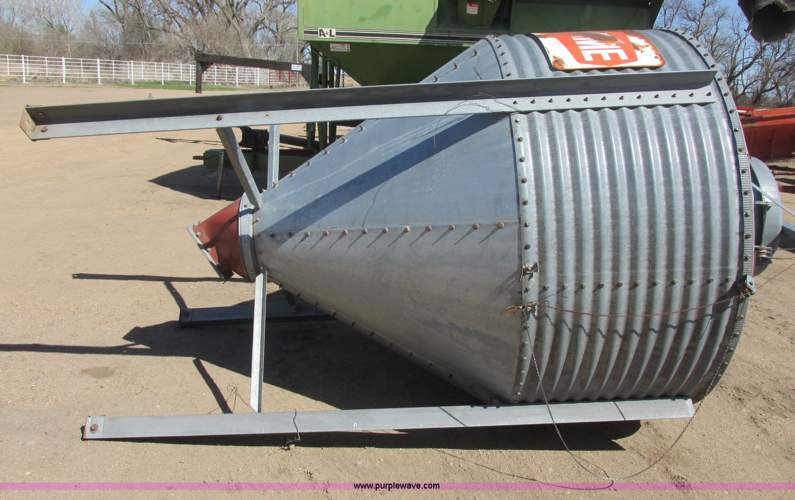Chore Time cone bottom grain bin in Kinsley, KS Item H8681 sold