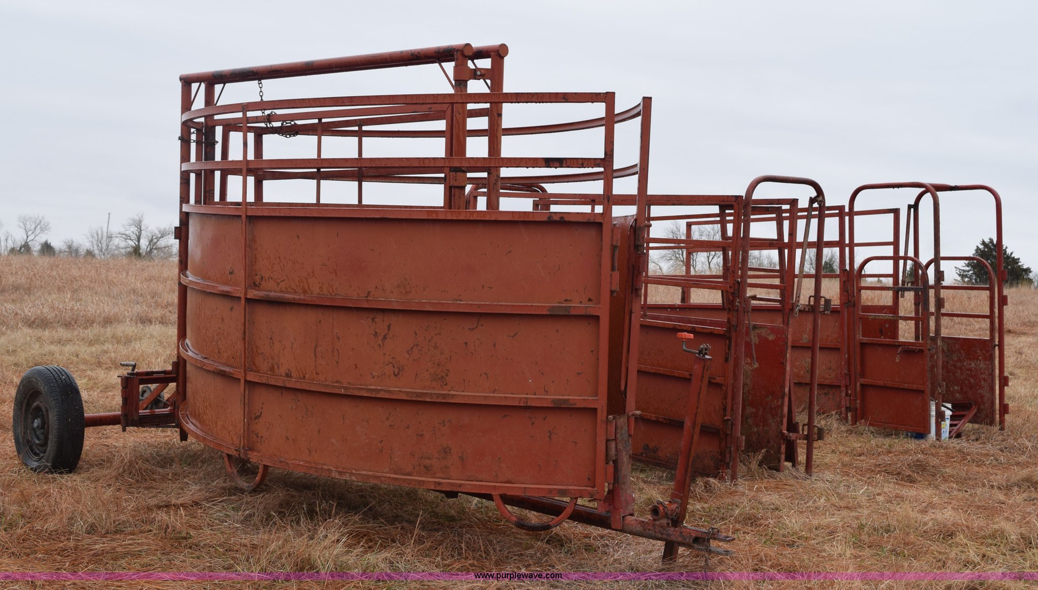 Livestock working tub and alley ways in KS Item K2406 sold