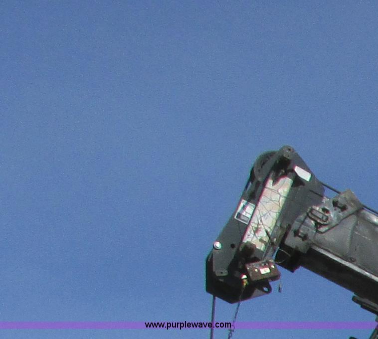 image for item A8771 Link Belt RTC-8030 crane