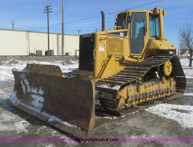 image for item A8772 2003 Caterpillar D6N LGP dozer