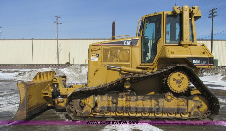 image for item A8772 2003 Caterpillar D6N LGP dozer