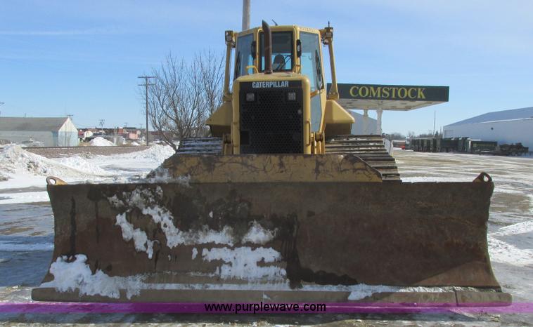 image for item A8772 2003 Caterpillar D6N LGP dozer