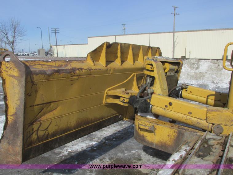 image for item A8772 2003 Caterpillar D6N LGP dozer