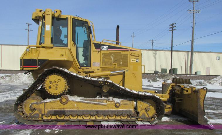 image for item A8772 2003 Caterpillar D6N LGP dozer