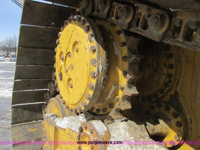 image for item A8772 2003 Caterpillar D6N LGP dozer