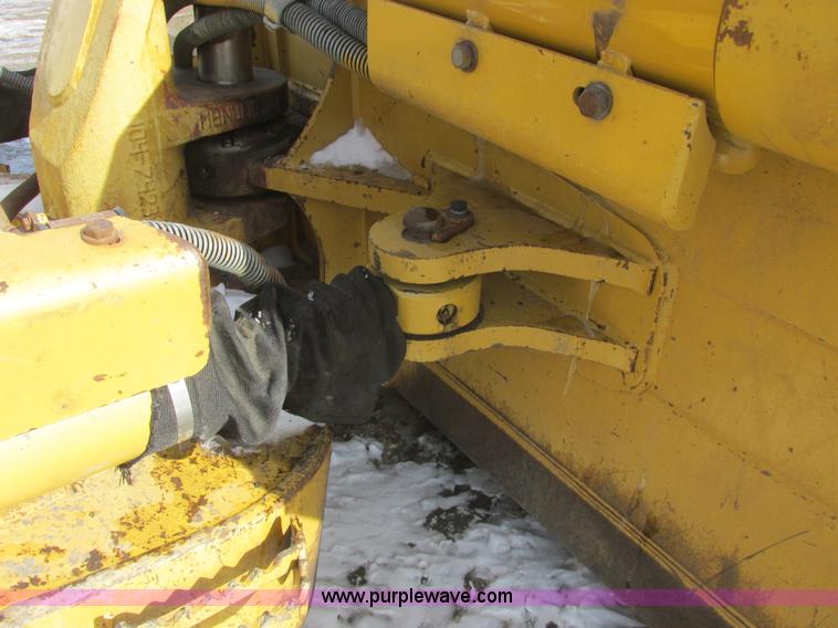 image for item A8772 2003 Caterpillar D6N LGP dozer