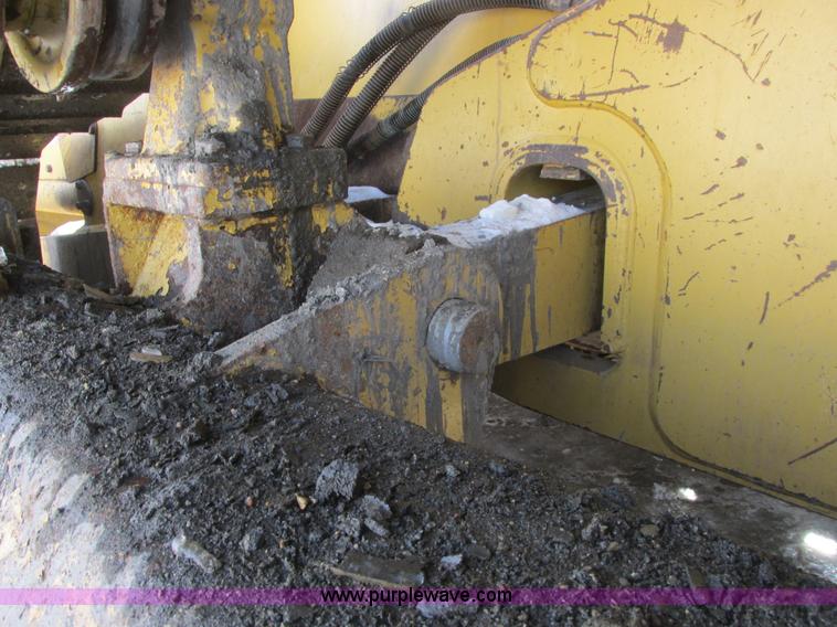 image for item A8772 2003 Caterpillar D6N LGP dozer