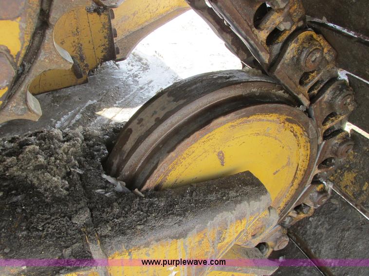 image for item A8772 2003 Caterpillar D6N LGP dozer