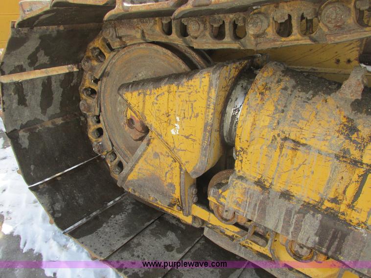 image for item A8772 2003 Caterpillar D6N LGP dozer