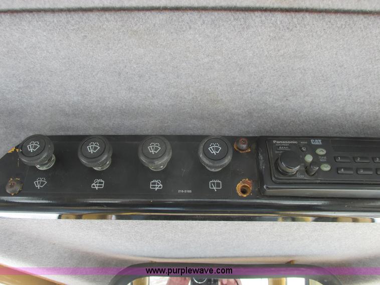 image for item A8772 2003 Caterpillar D6N LGP dozer