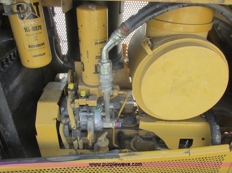 image for item A8772 2003 Caterpillar D6N LGP dozer