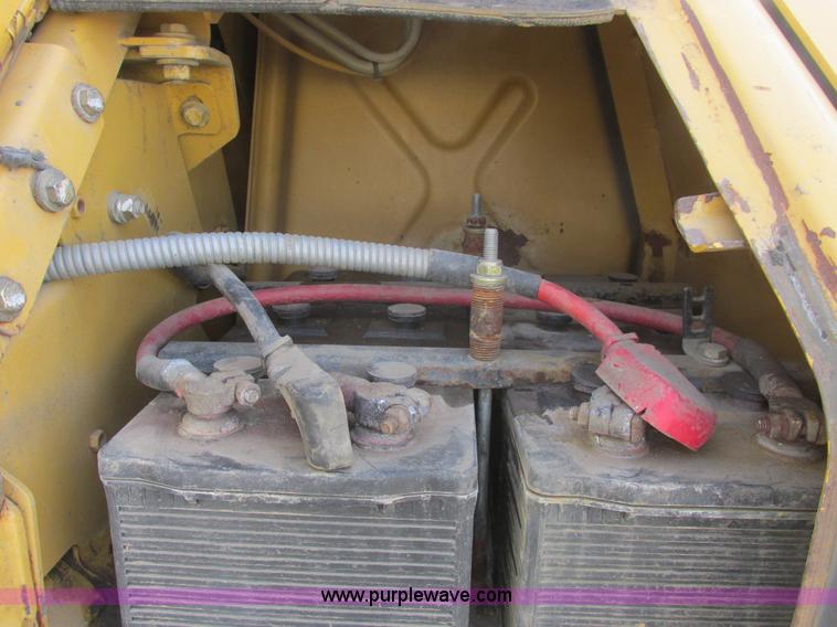 image for item A8772 2003 Caterpillar D6N LGP dozer