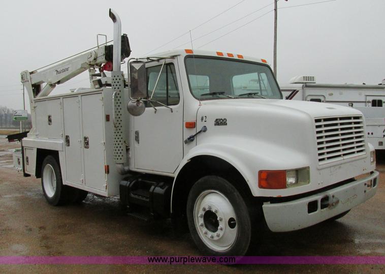 image for item AW9769 1997 International 4700 service truck