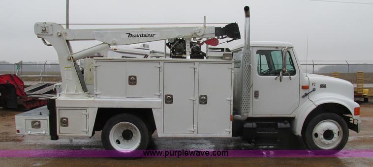 image for item AW9769 1997 International 4700 service truck