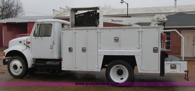 image for item AW9769 1997 International 4700 service truck