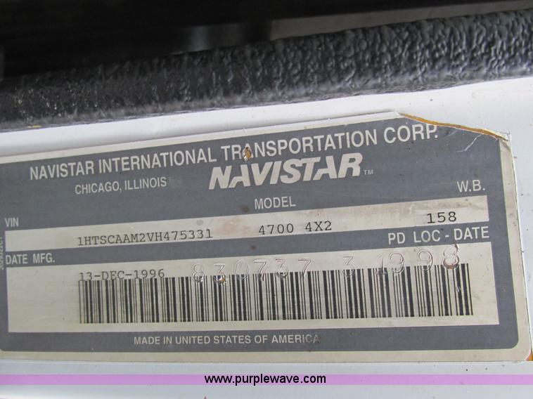 image for item AW9769 1997 International 4700 service truck