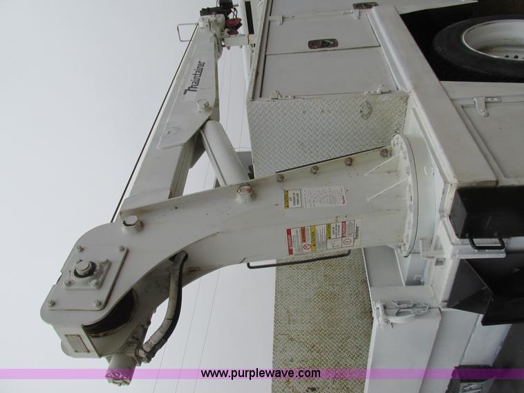 image for item AW9769 1997 International 4700 service truck