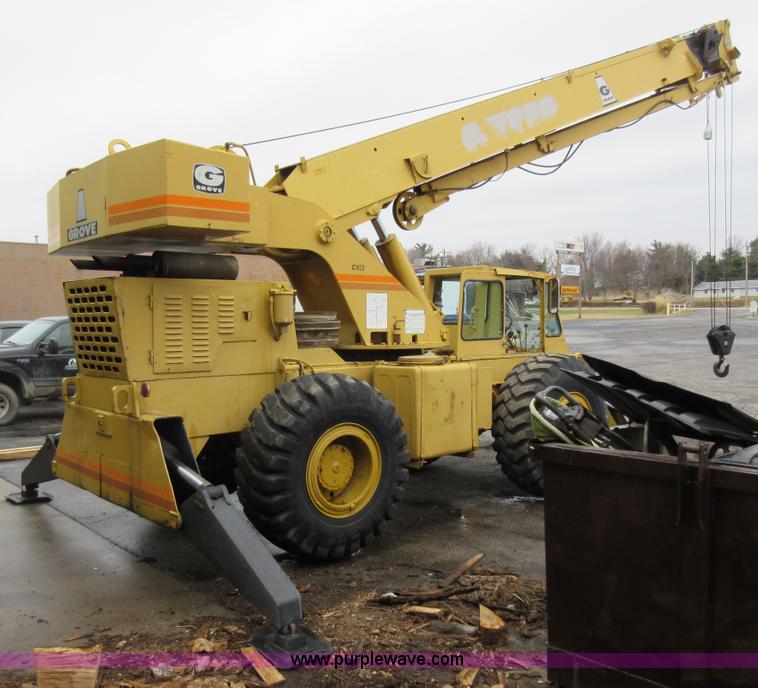 image for item AY9481 Grove RT58C rough terrain crane
