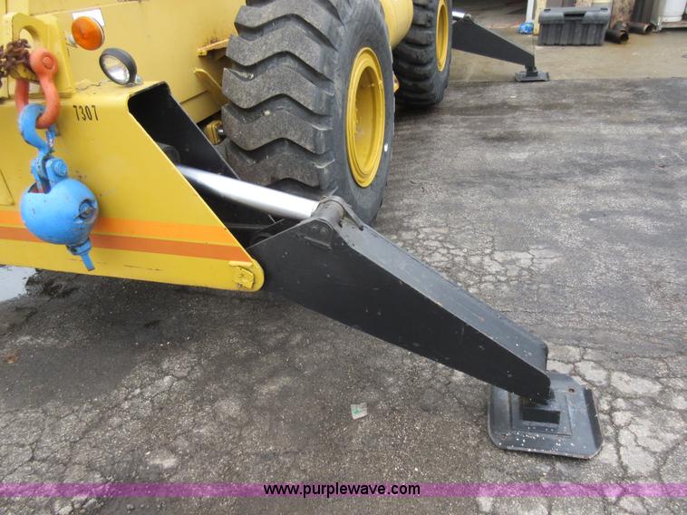 image for item AY9481 Grove RT58C rough terrain crane