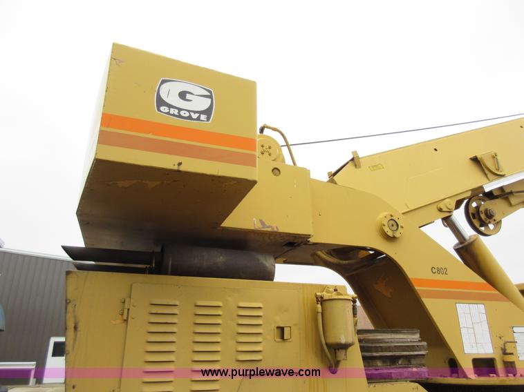 image for item AY9481 Grove RT58C rough terrain crane