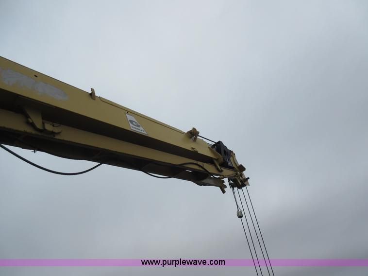 image for item AY9481 Grove RT58C rough terrain crane