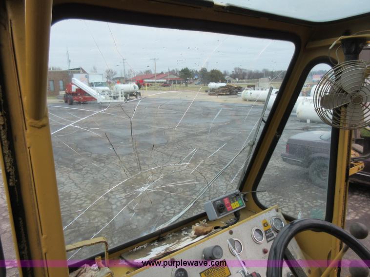 image for item AY9481 Grove RT58C rough terrain crane