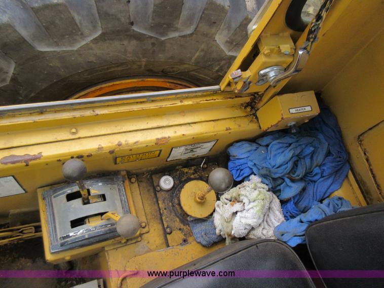 image for item AY9481 Grove RT58C rough terrain crane