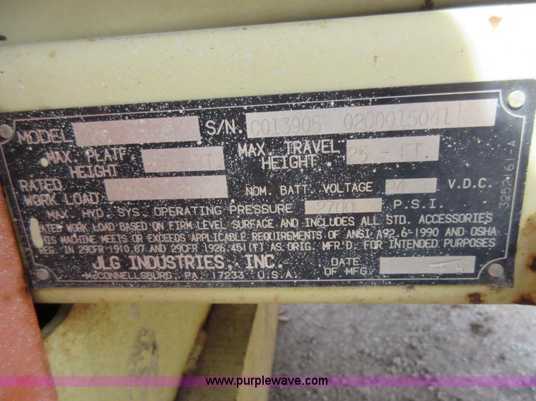 image for item AY9492 JLG CM2558 Commander scissor lift