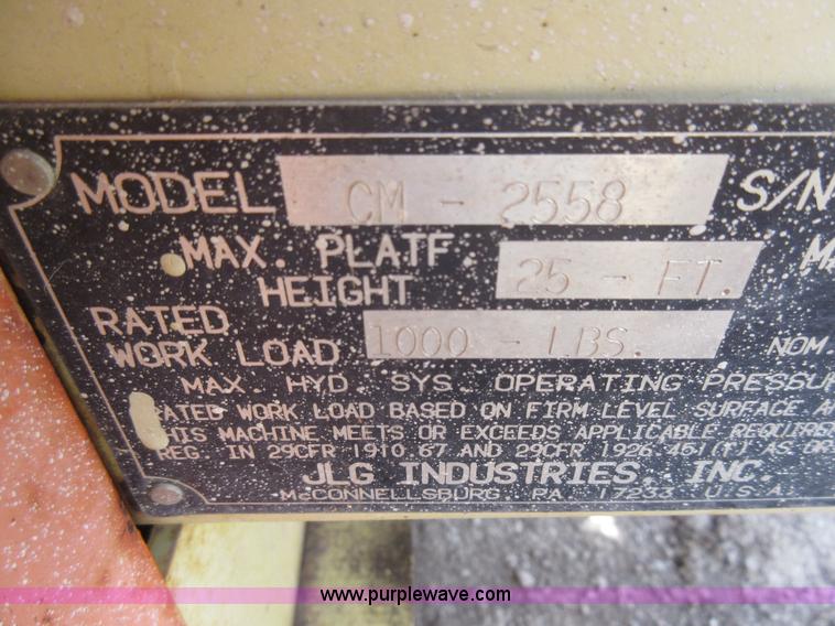 image for item AY9492 JLG CM2558 Commander scissor lift