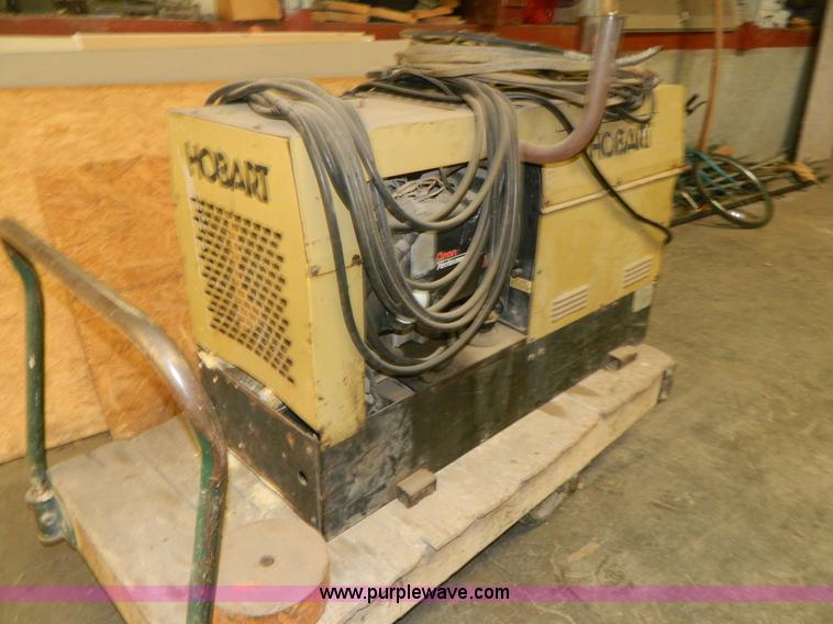 image for item BH9729 Hobart Champion 16 AC/DC welder