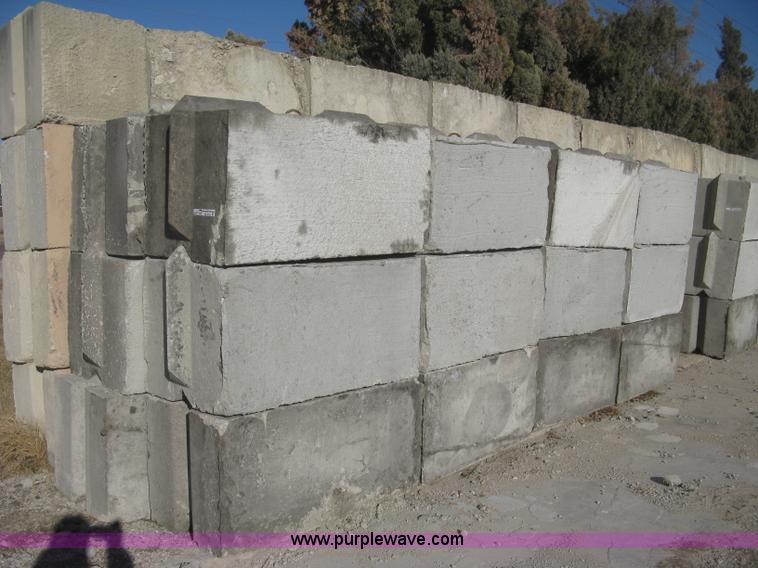 image for item D1411 (24) concrete edge bunker blocks