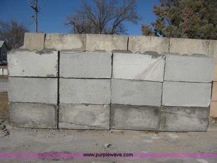 image for item D1414 (24) concrete edge bunker blocks