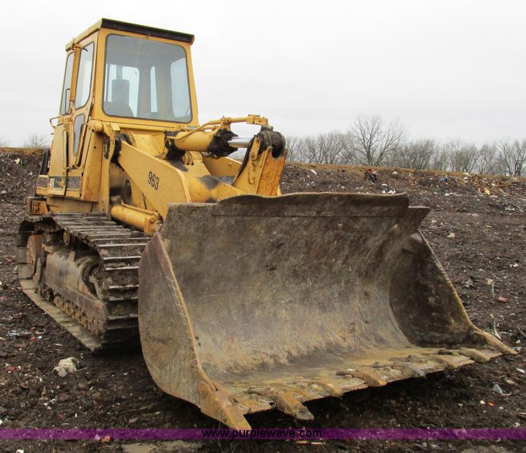 image for item D2371 1991 Caterpillar 963 track loader
