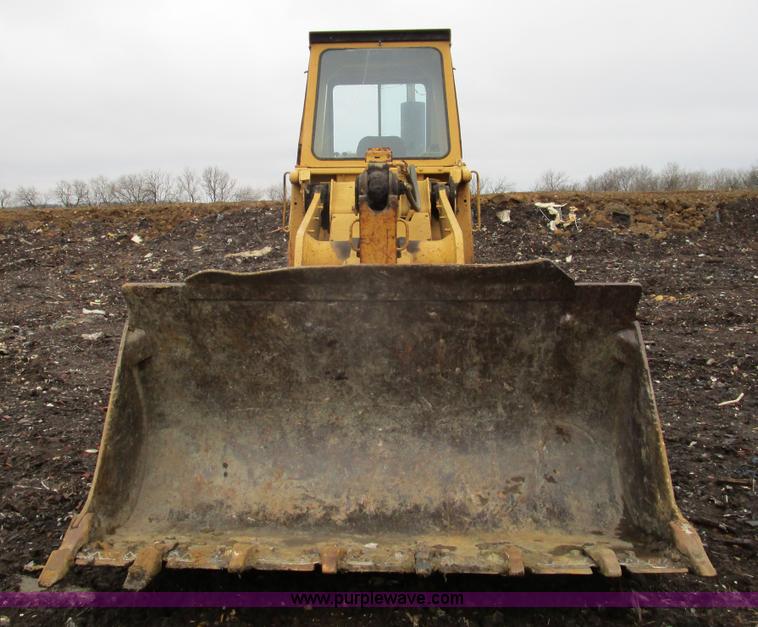 image for item D2371 1991 Caterpillar 963 track loader