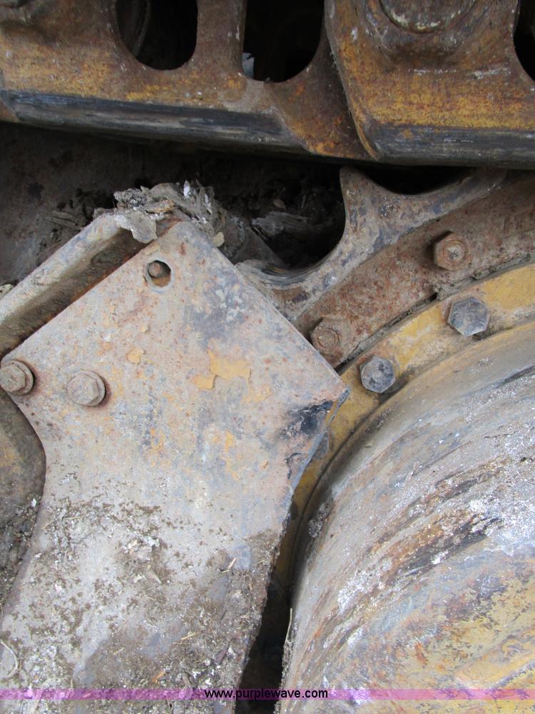 image for item D2371 1991 Caterpillar 963 track loader