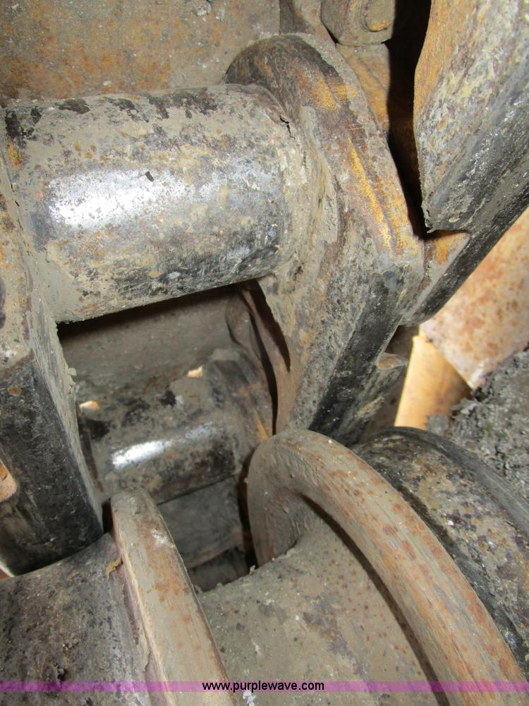 image for item D2371 1991 Caterpillar 963 track loader