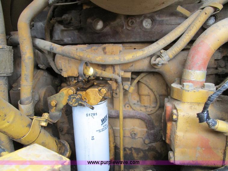 image for item D2371 1991 Caterpillar 963 track loader