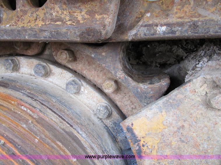 image for item D2371 1991 Caterpillar 963 track loader