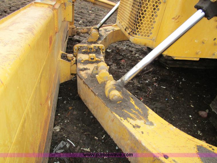 image for item D2372 1960 Caterpillar D8H dozer