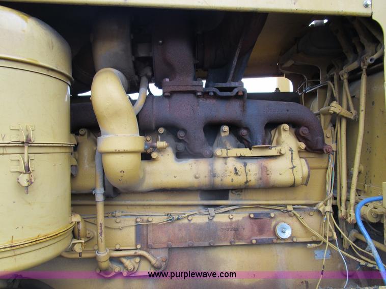 image for item D2372 1960 Caterpillar D8H dozer