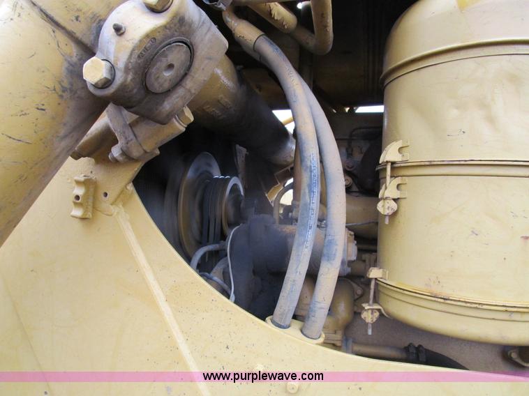 image for item D2372 1960 Caterpillar D8H dozer