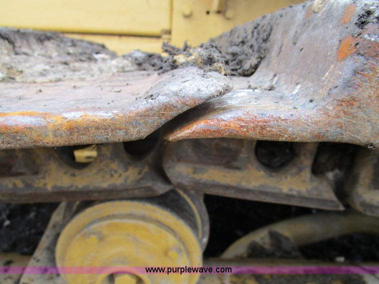 image for item D2372 1960 Caterpillar D8H dozer