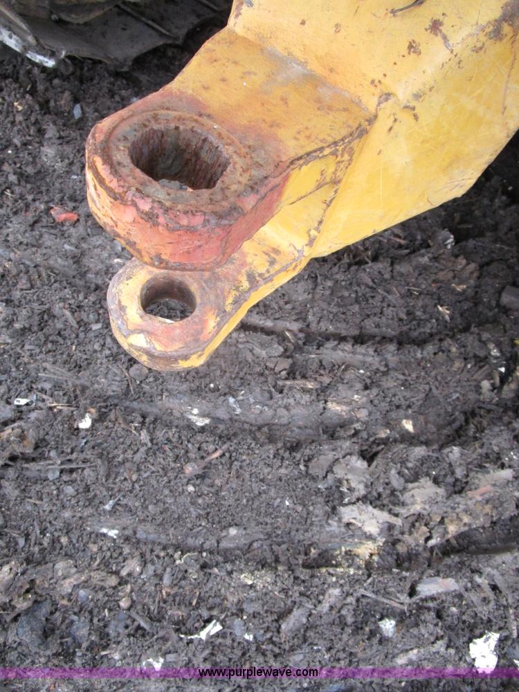 image for item D2372 1960 Caterpillar D8H dozer