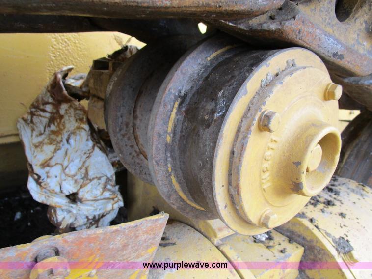 image for item D2372 1960 Caterpillar D8H dozer