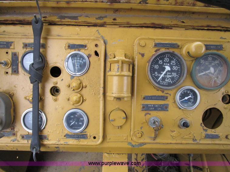 image for item D2373 Clark Z90M dozer