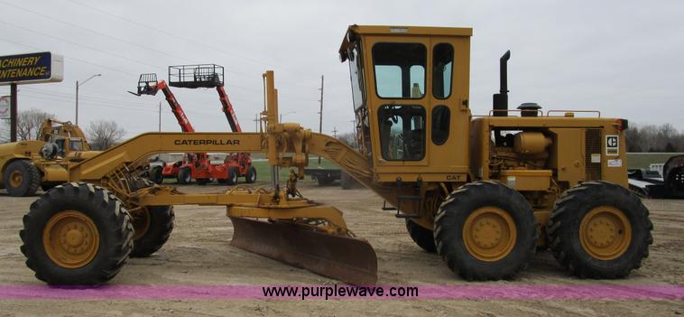 image for item D2389 1976 Caterpillar 140G motor grader