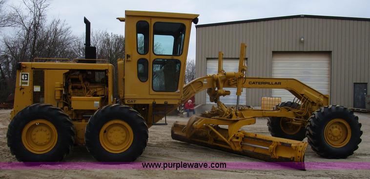image for item D2389 1976 Caterpillar 140G motor grader
