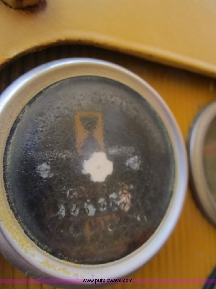 image for item D2389 1976 Caterpillar 140G motor grader